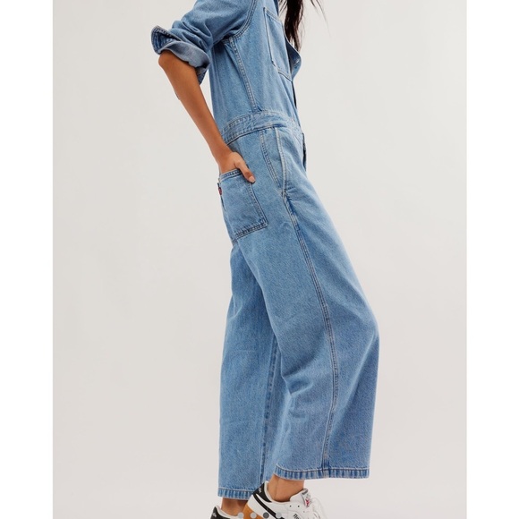 FP| Levi’s ‘Iconic Jumpsuit’ - Picture 4 of 4